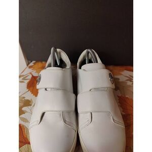 Versus Versace Leather Sneaker Lions Head Metal Logo Size 39 Women's Size 9
